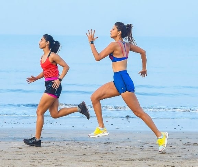 आहना कुमरा लेटेस्ट फोटो